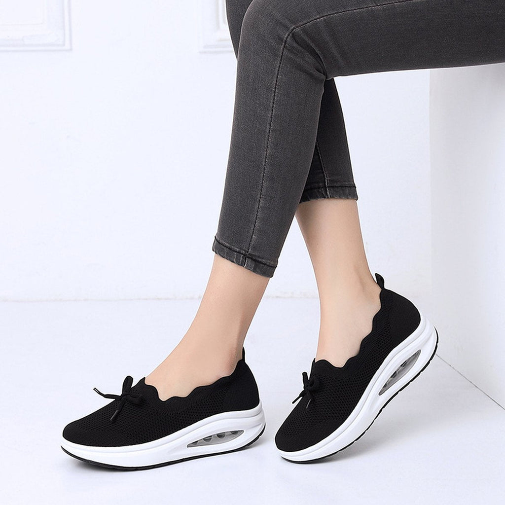 Women's Flying Woven Sports Mesh Breathable One-step Lazy