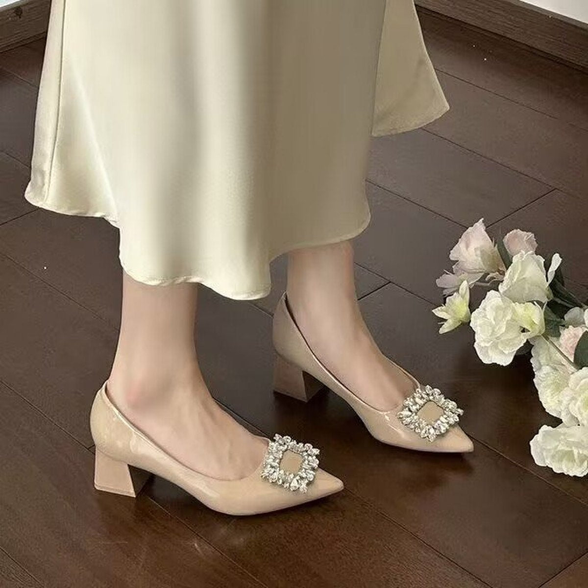 Women's French Elegant Pointed Toe Low Cut Shoes