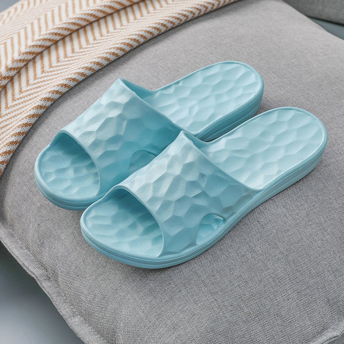 Women's Geometric Bathroom Slippers