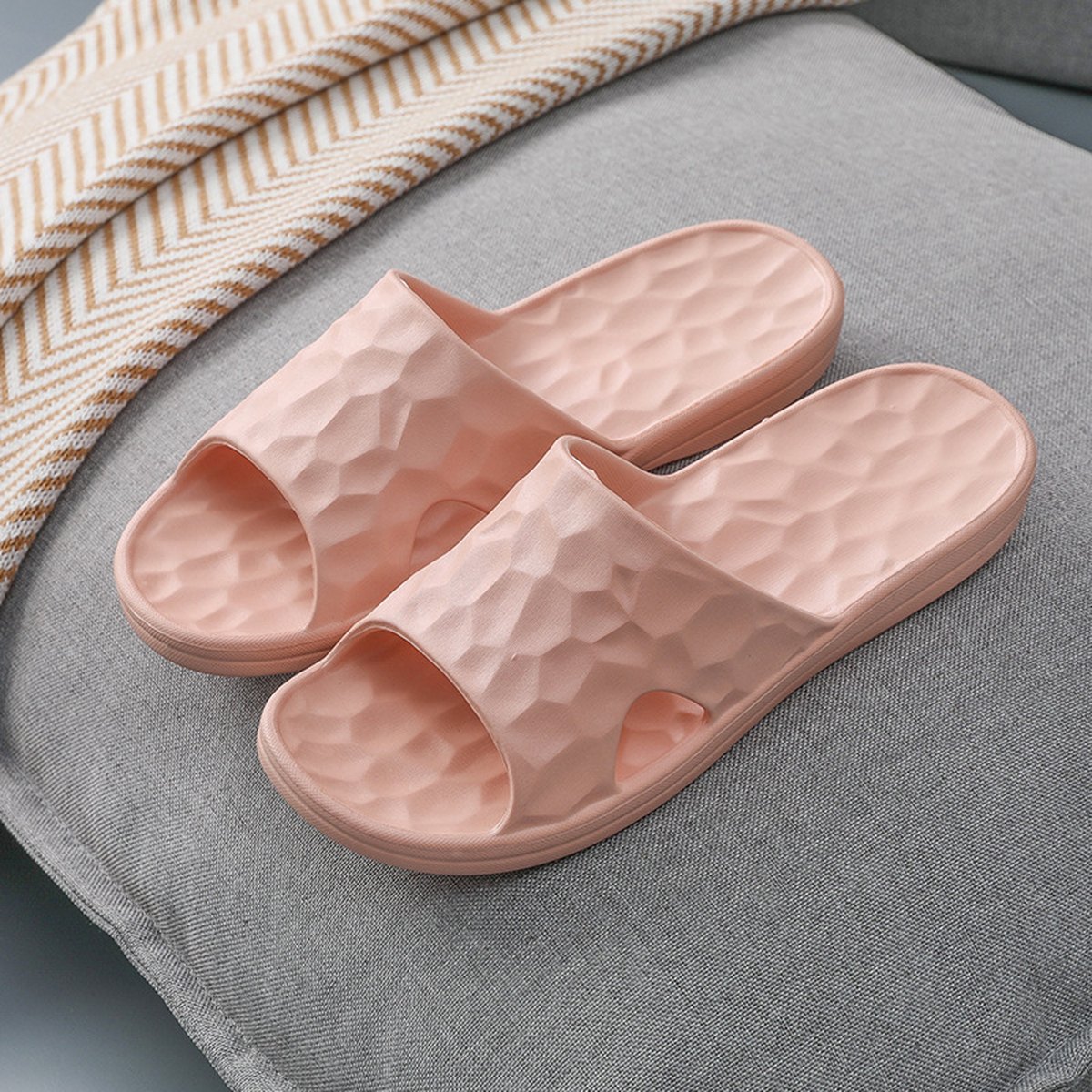 Women's Geometric Bathroom Slippers