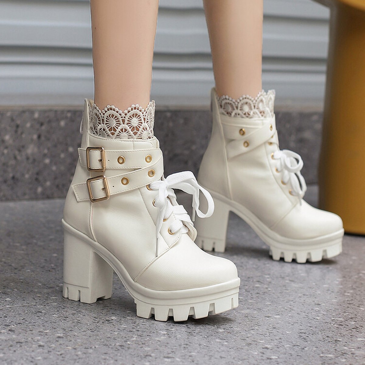 Women's Lace Ankle Boots Lace-up Square Heeled Shoes