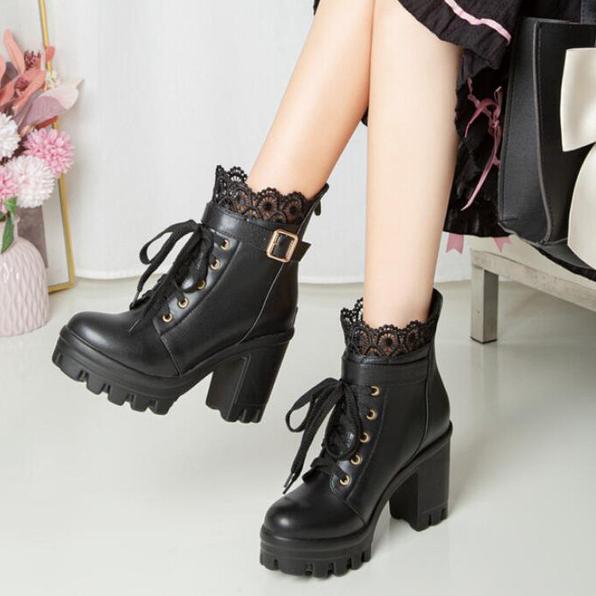 Women's Lace Ankle Boots Lace-up Square Heeled Shoes