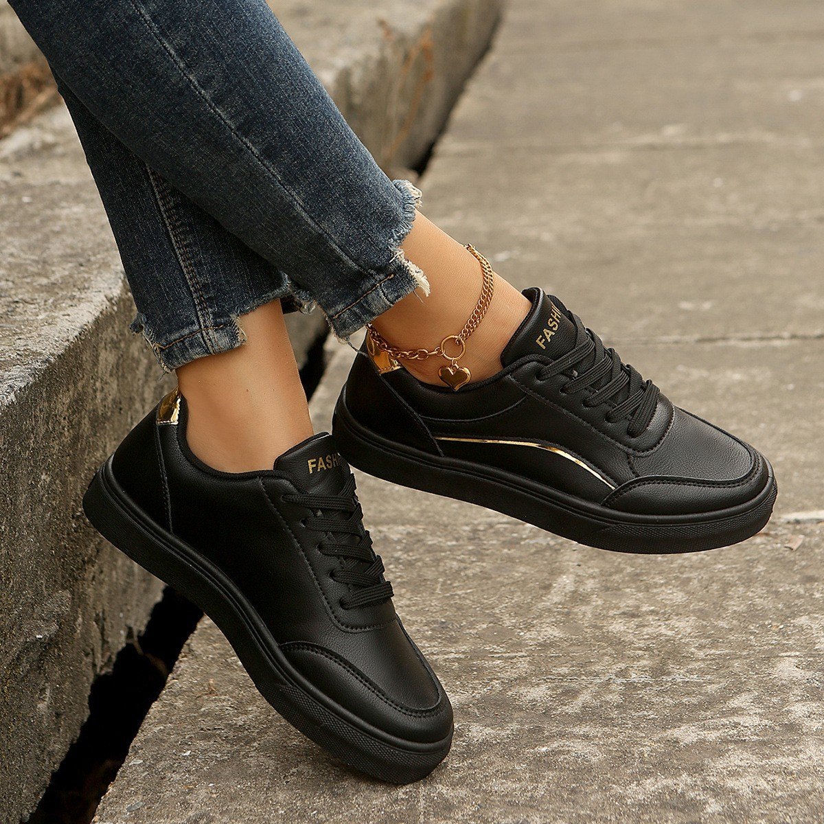 Women's Lace-up White Flats Shoes Round Toe Slip-on