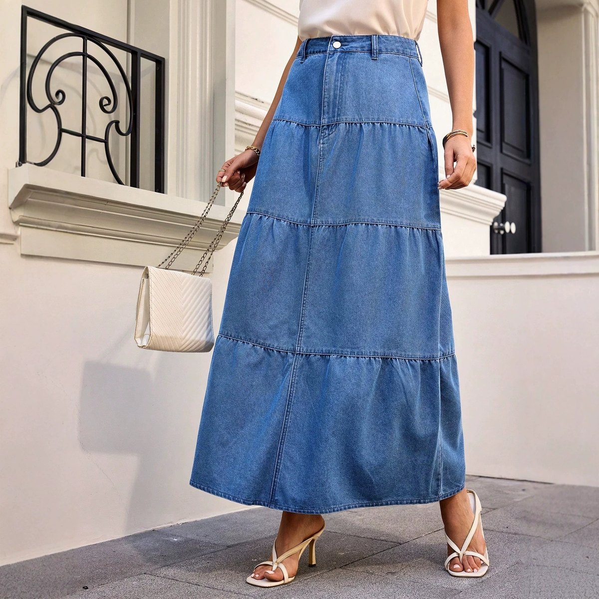 Women's Low-rise Distressed Denim Skirt