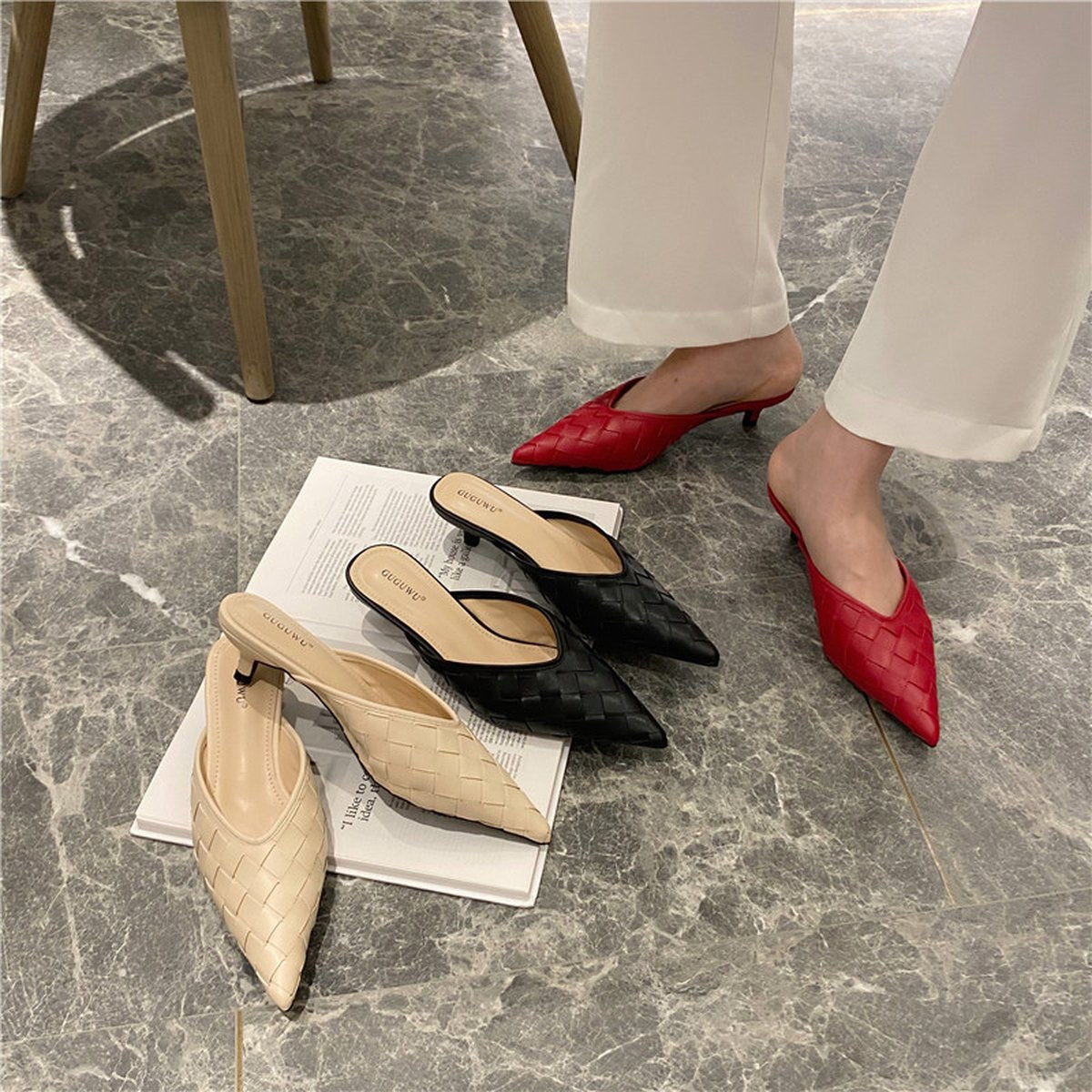 Women's Pointed Kitten Heel Mules