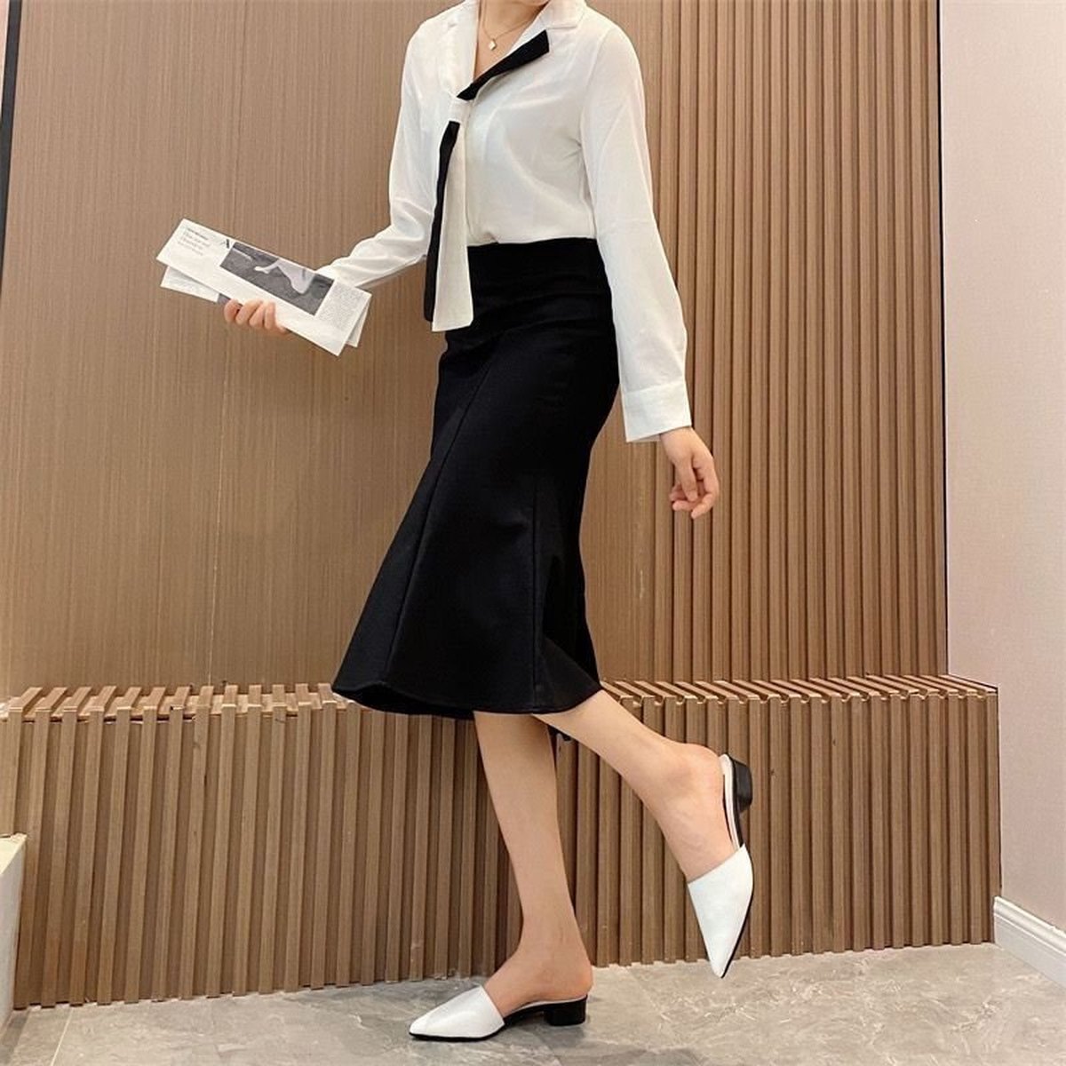 Women's Pointed-toe Chic Slip-on Loafers