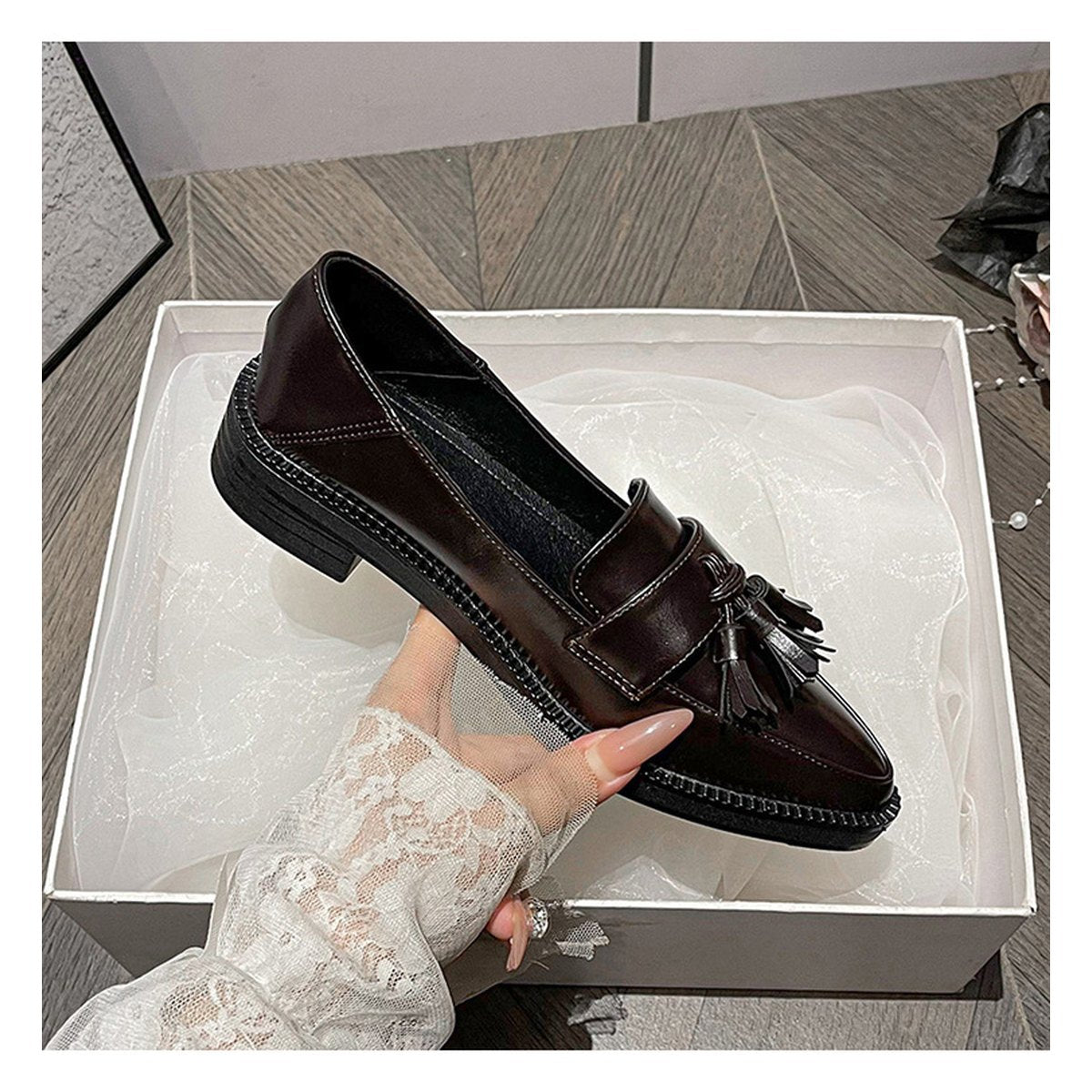 Women's Pointed-toe Slip-on Tassel Shoes In Plus Sizes