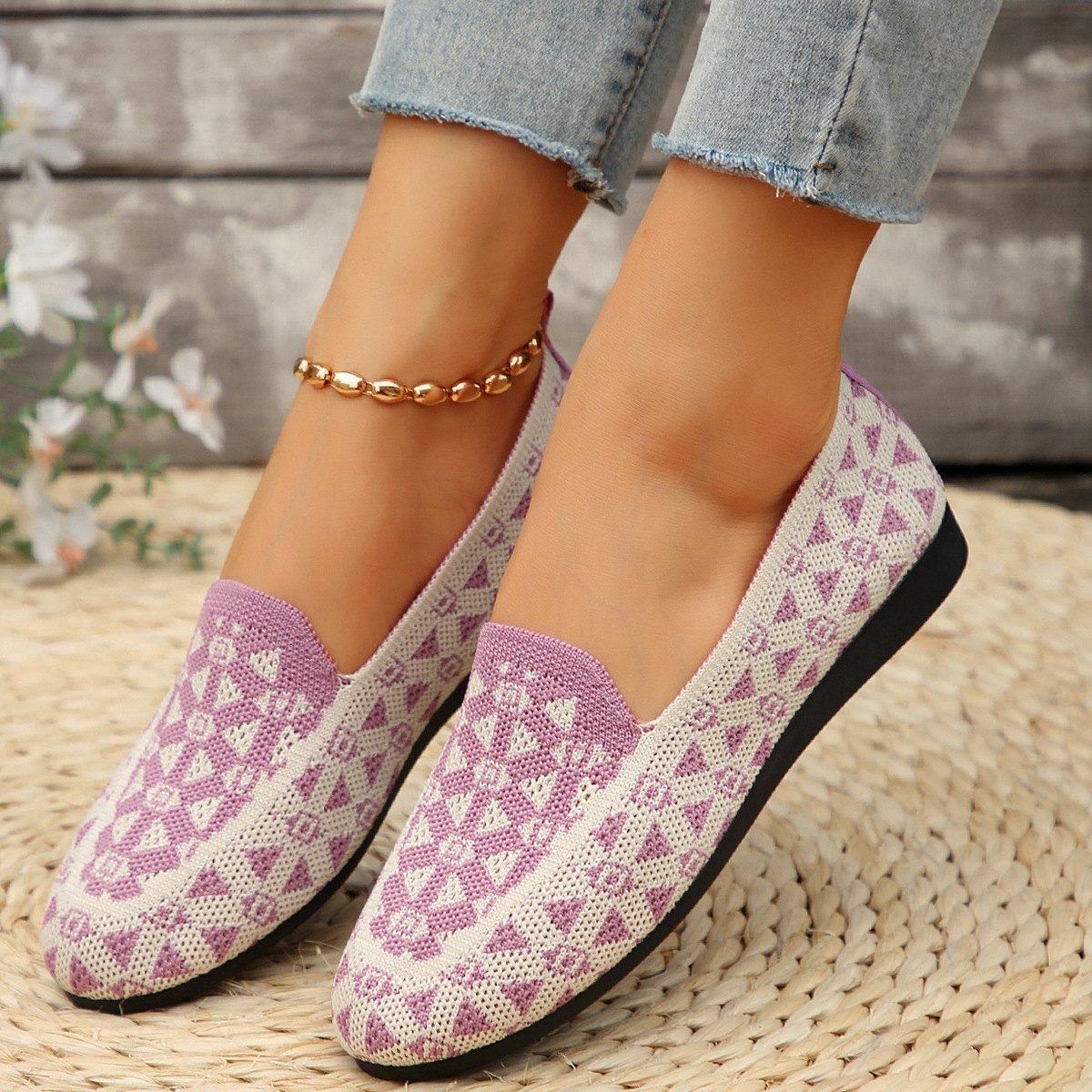 Women's Printed Round Toe Flat Shoes Casual Hollow