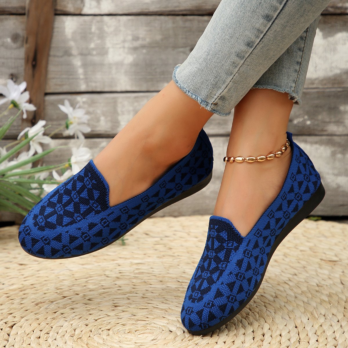 Women's Printed Round Toe Flat Shoes Casual Hollow