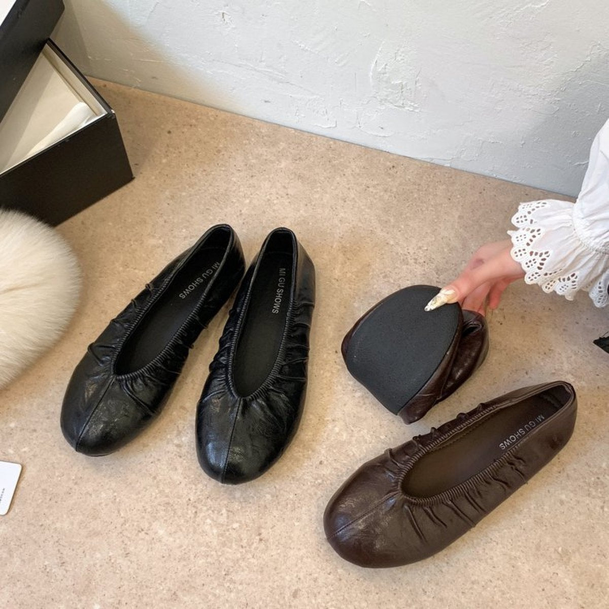 Women's Retro- Pleated Ballet Flats