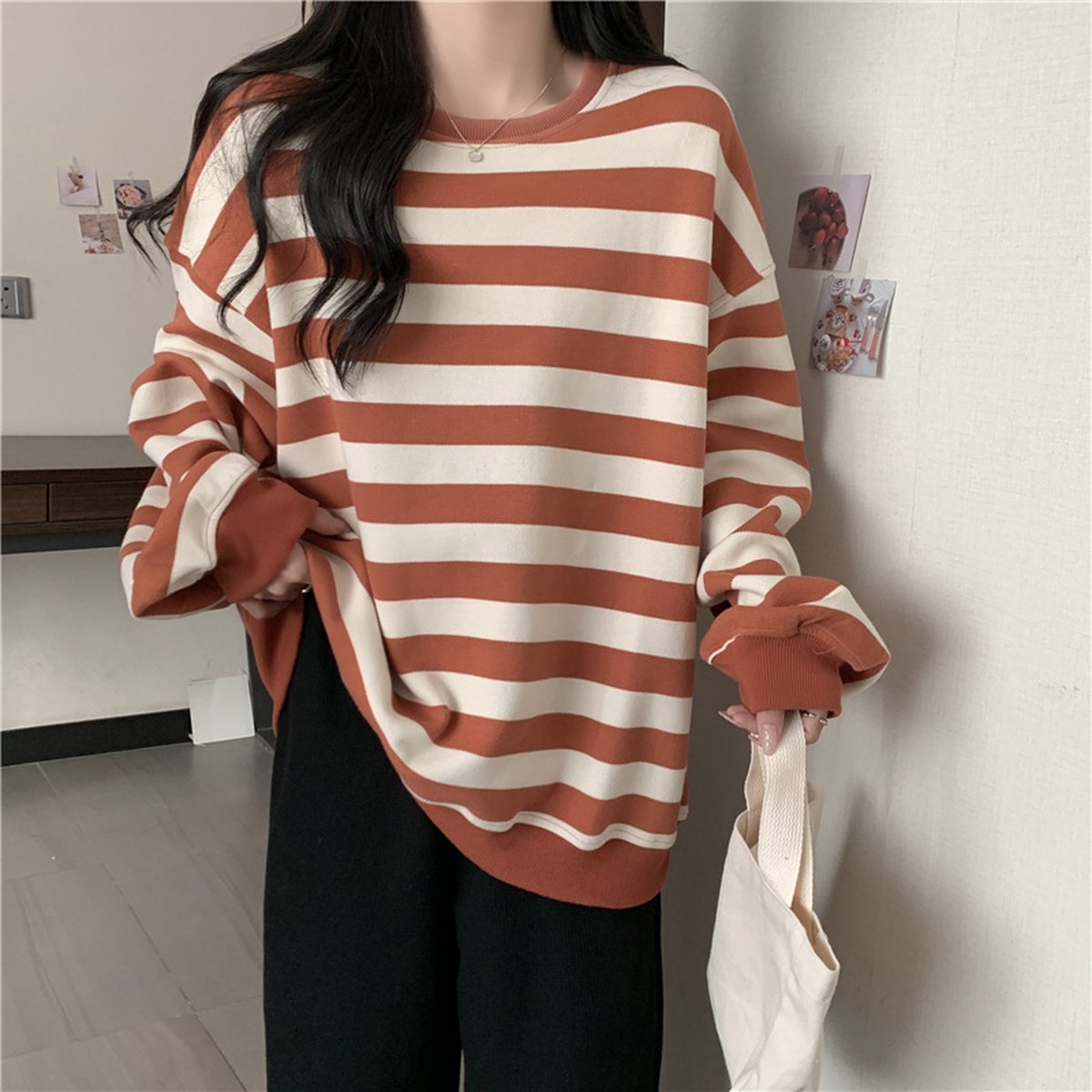 Women's Retro Printed Crew Neck Sweatshirt