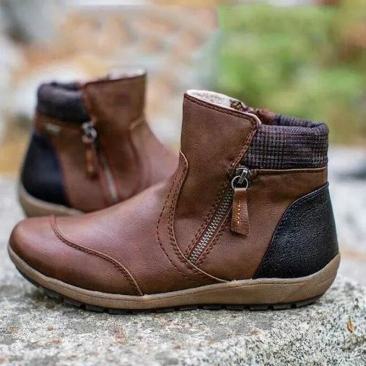Women's Retro Side Zip Ankle Boots