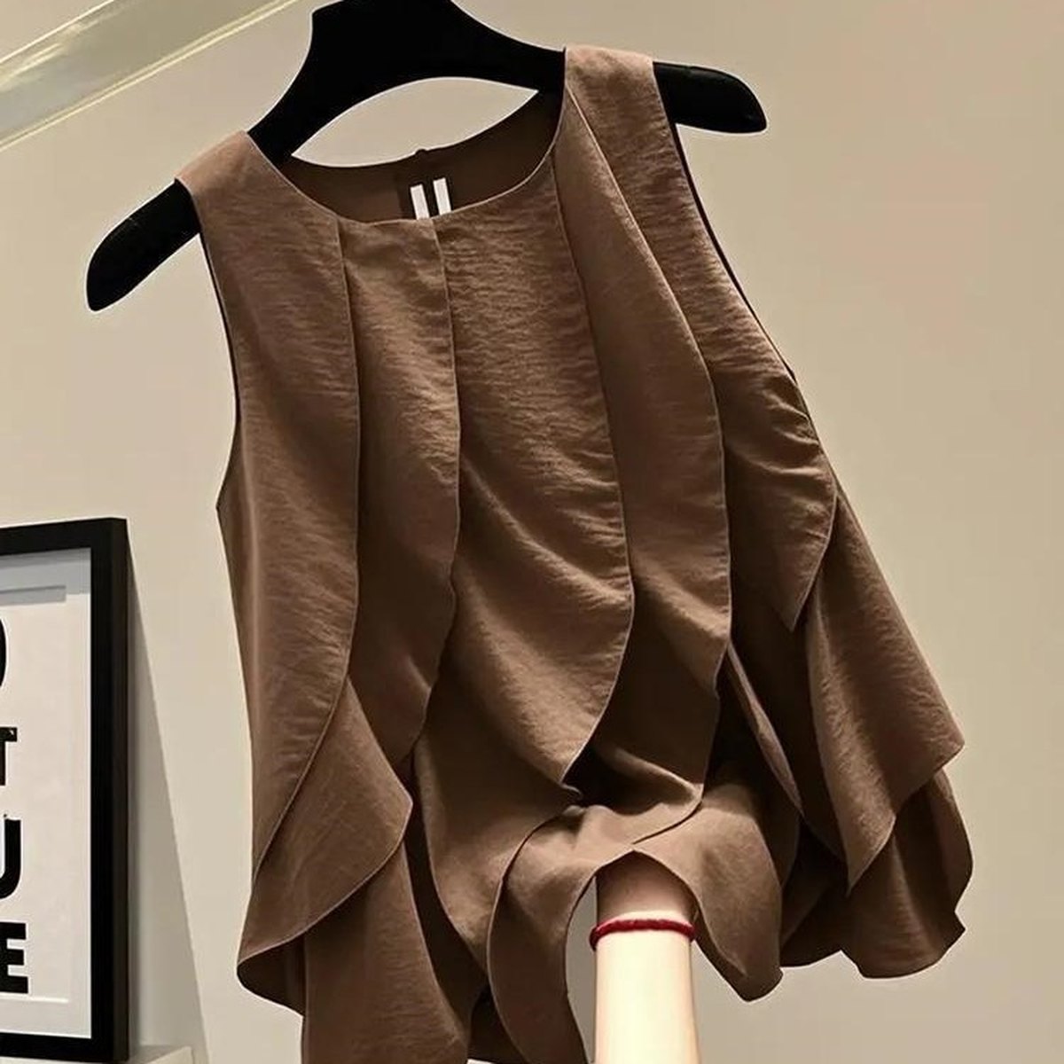 Women's Ruffled Sleeveless Blouse