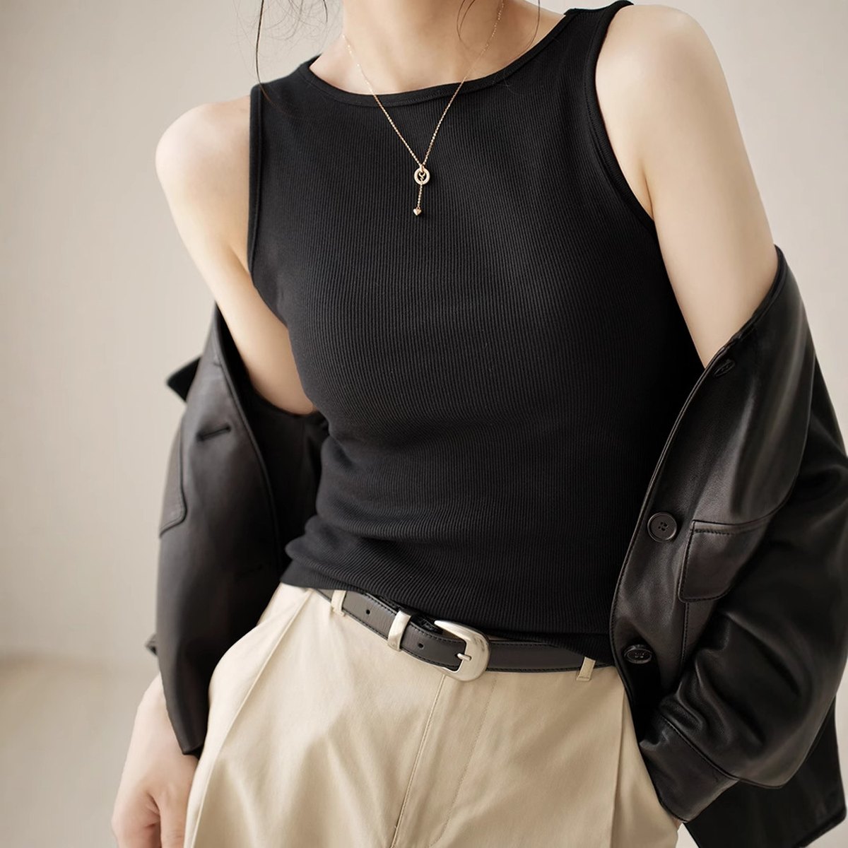 Women's Sleeveless Base Tank Top