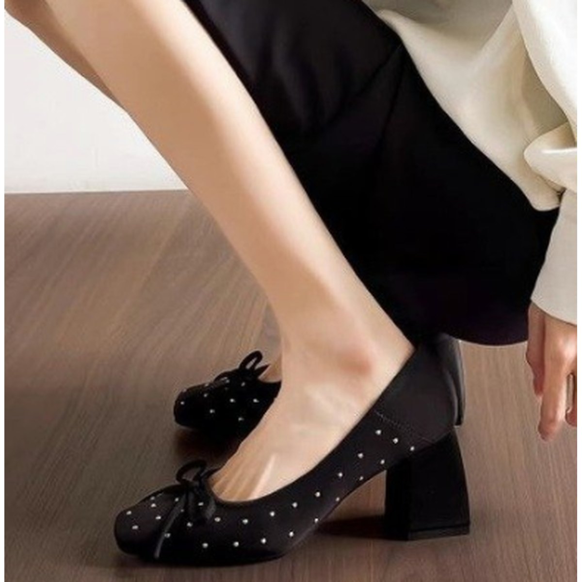 Women's Soft Leather Slip-on Pumps Medium Block Heel