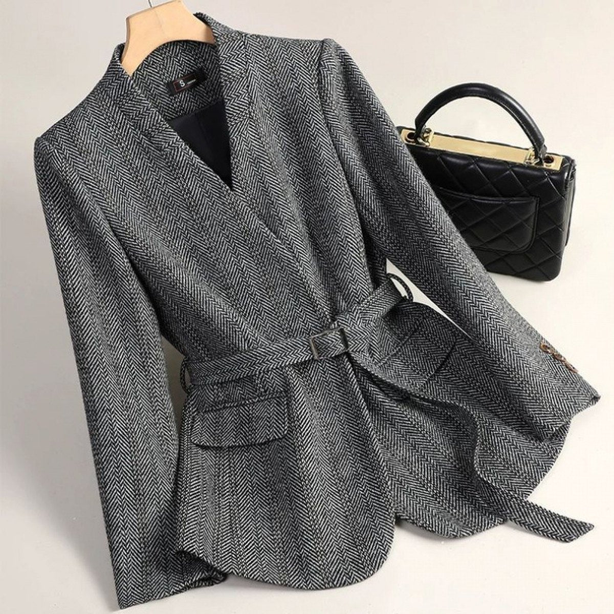 Women's Sophisticated Wool Blazer