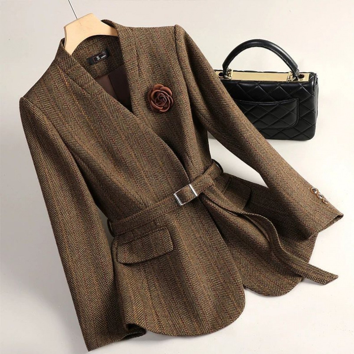 Women's Sophisticated Wool Blazer
