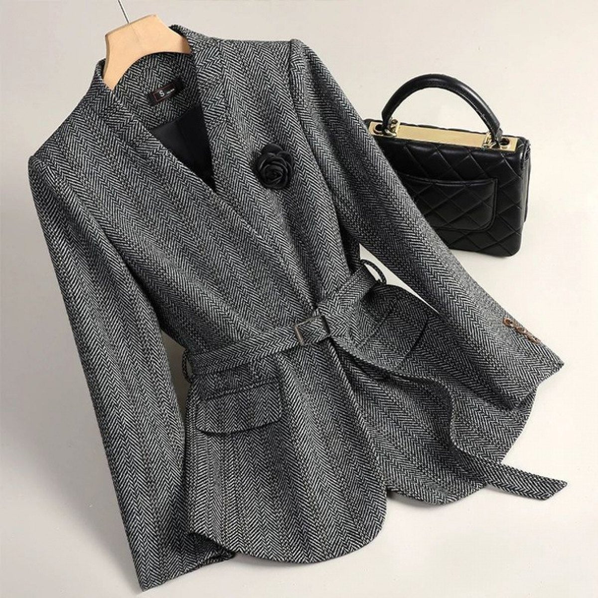 Women's Sophisticated Wool Blazer