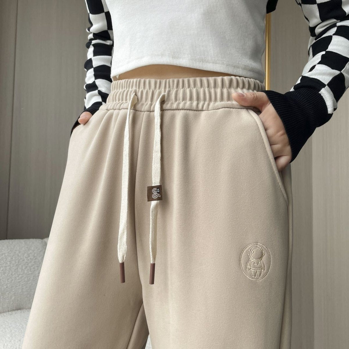Women's Spaceman Windproof Trousers Sweatpants