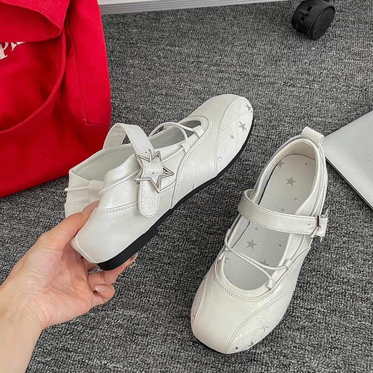 Women's White Star Embroidery Mary Jane Flats Square