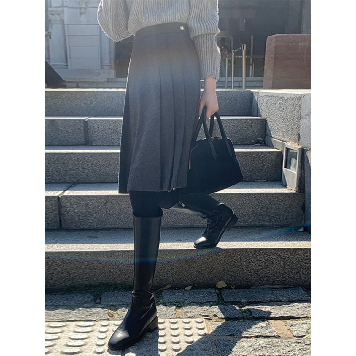 Women's Wool Pleated Skirt